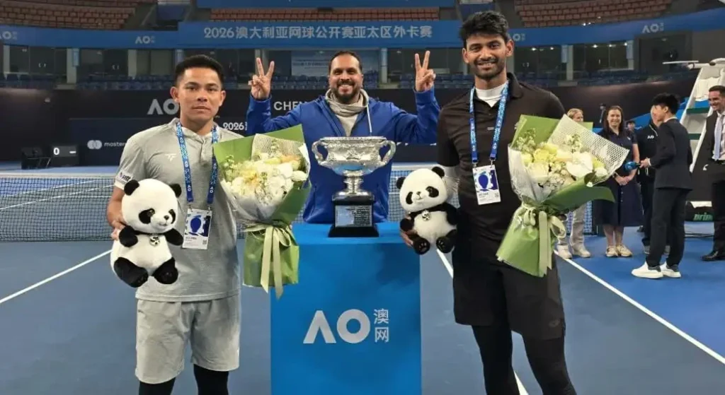 Niki Kaliyanda Poonacha and Pruchya Isaro